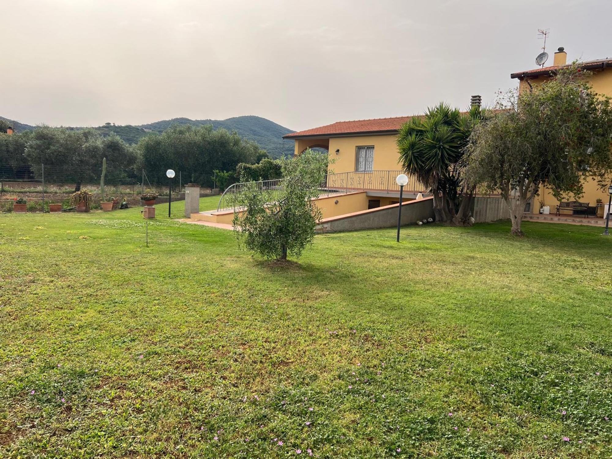 Agriturismo Il Giardino Degli Olivi Appartamenti Castiglione della Pescaia Bagian luar foto